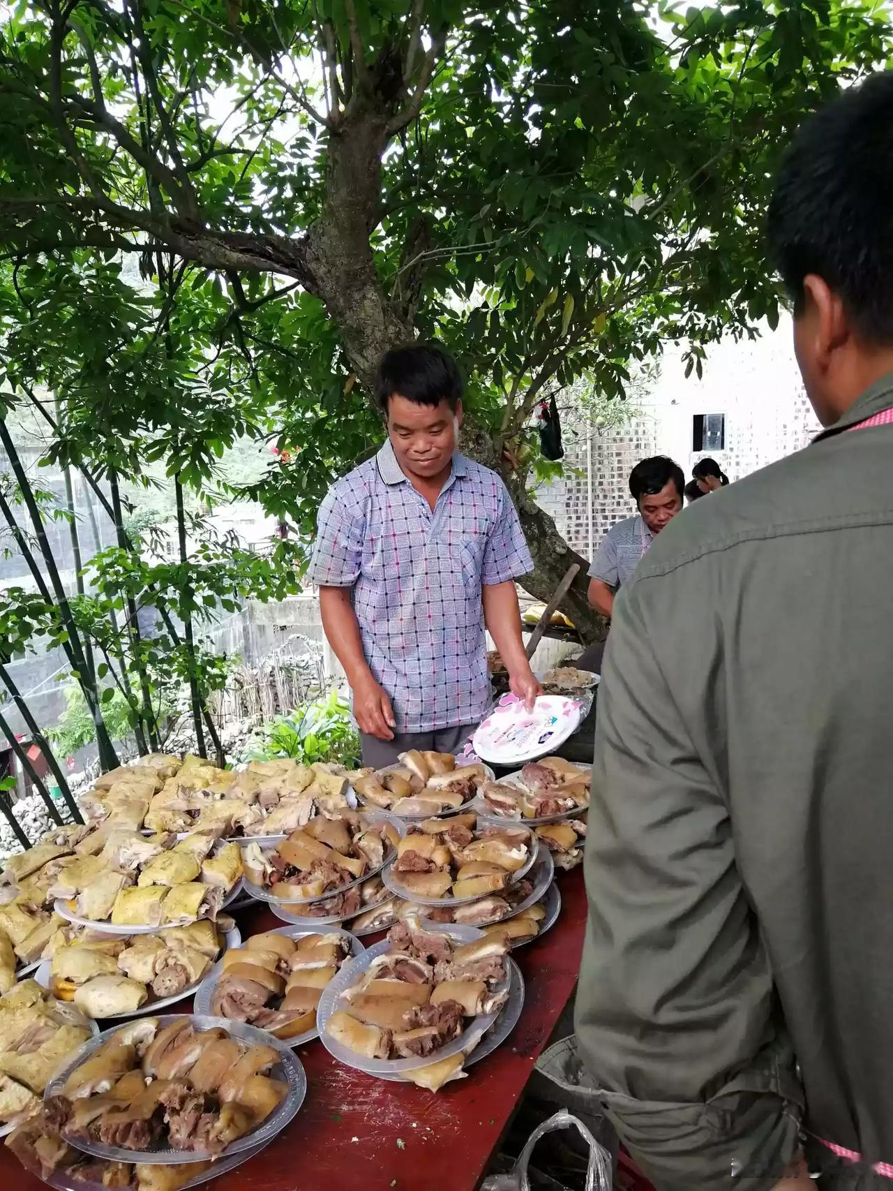 上午10点直播，壮乡妹带你走进农村酒席现场