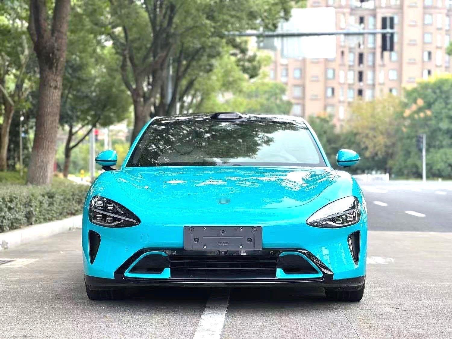 帅气的小米SU7，标配的15万左右都比较好买了，香不香你们自己算一下