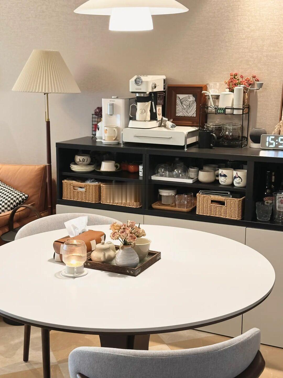 圆桌+餐边柜布局|满足我们所有对餐厅的想象