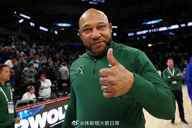 哈姆的名字与鹈鹕队联系在了一起。 