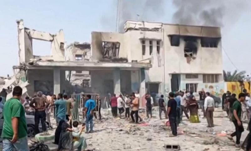 美以联合打击伊朗，连学校都被炸、学生无辜遇难，伊朗彻底怒了！
 
哈塔姆安比亚总