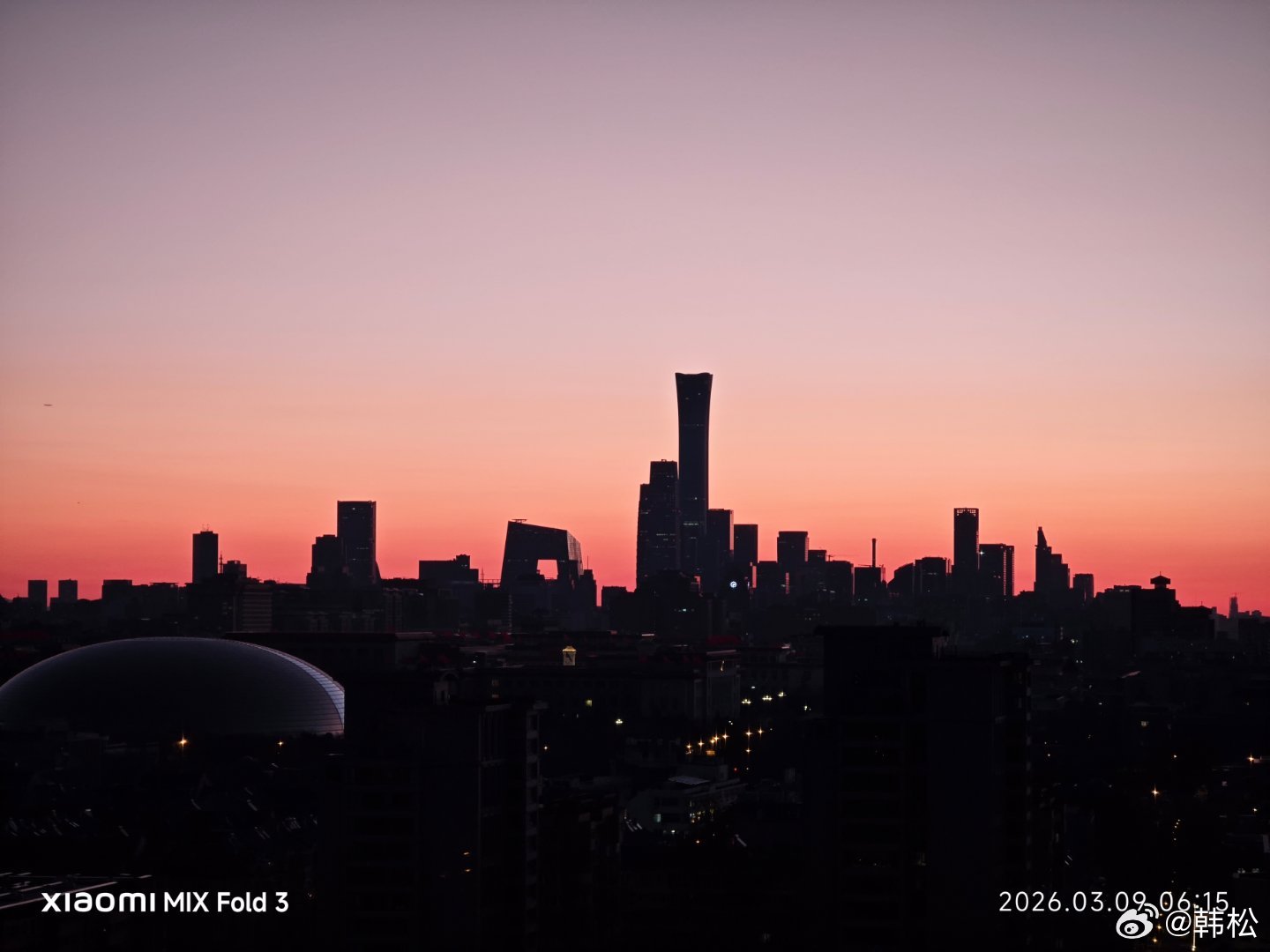 十年前的今天阿尔法狗跟李世石开始五番棋大战，从那天起我们就生活在了一个分叉的世界