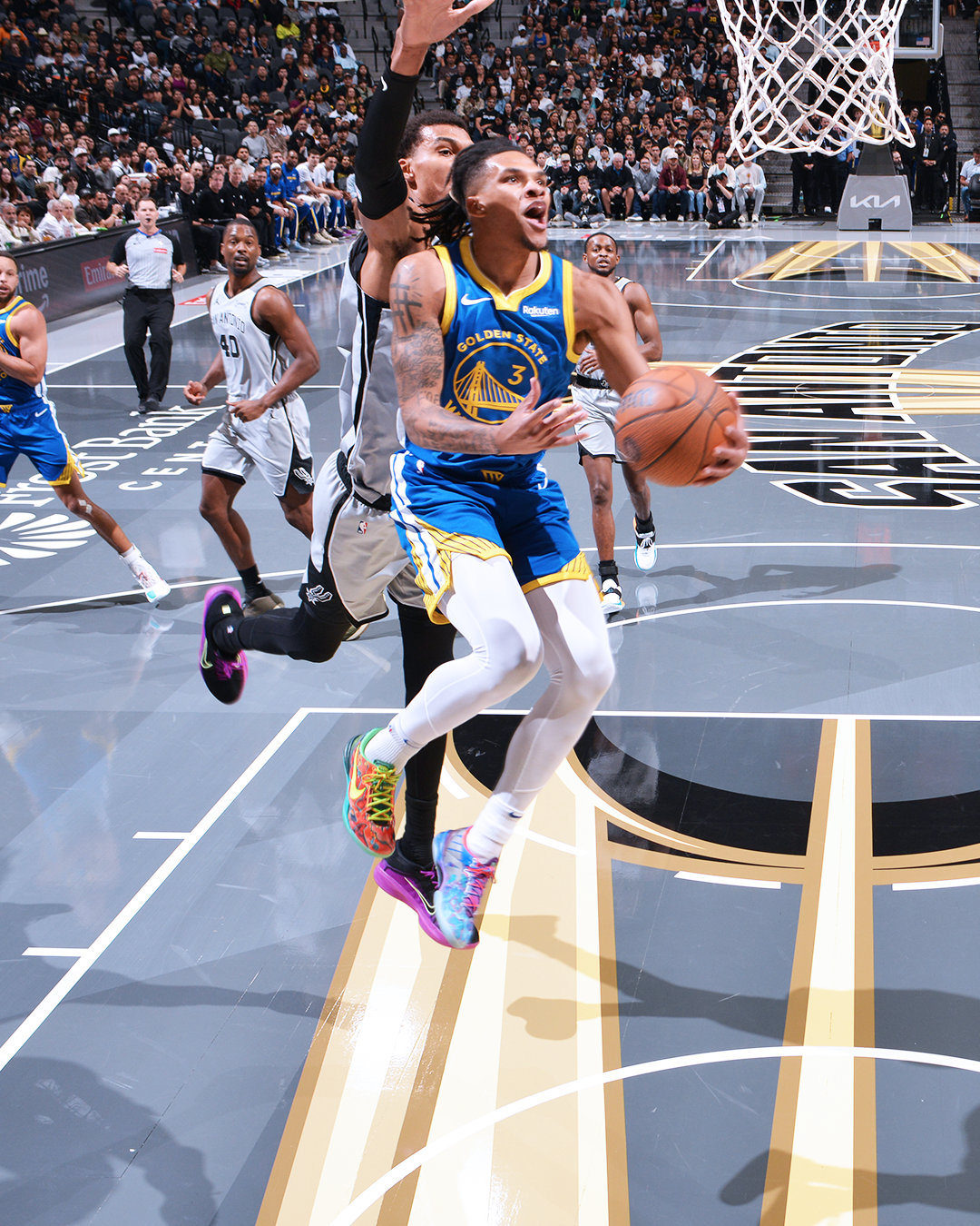 理查德10分，2抢断，1篮板。