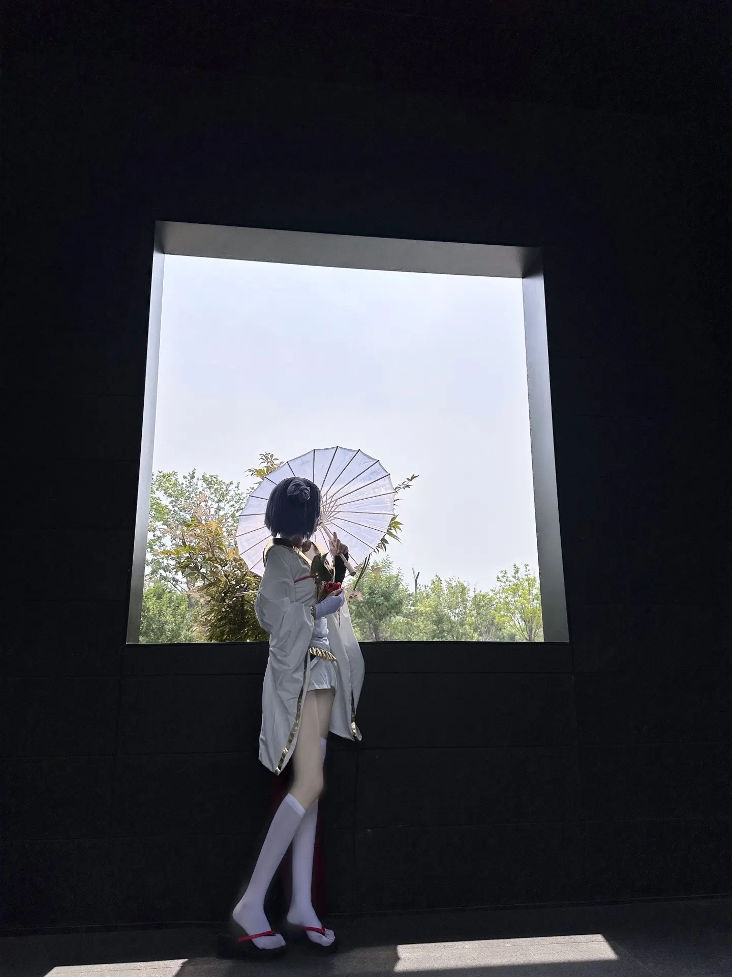 妈妈我不回家了 有个穿amiri的姐姐说要给我一个家