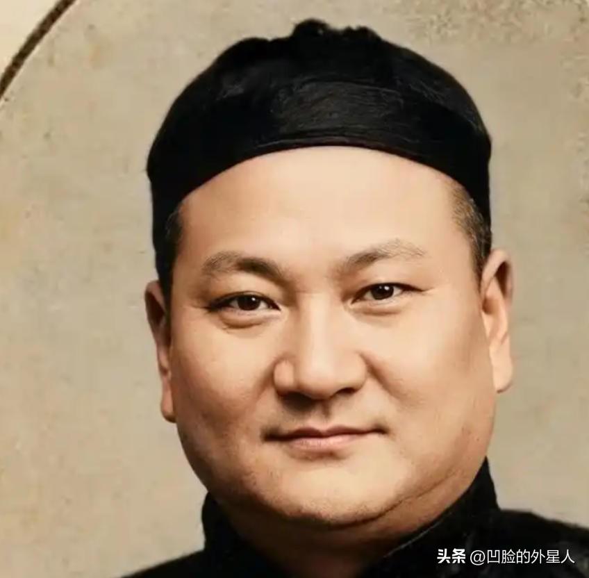 1949年，上海解放后，我党准备清算青帮老大，助手问陈老总：还有个叫顾竹轩的怎么