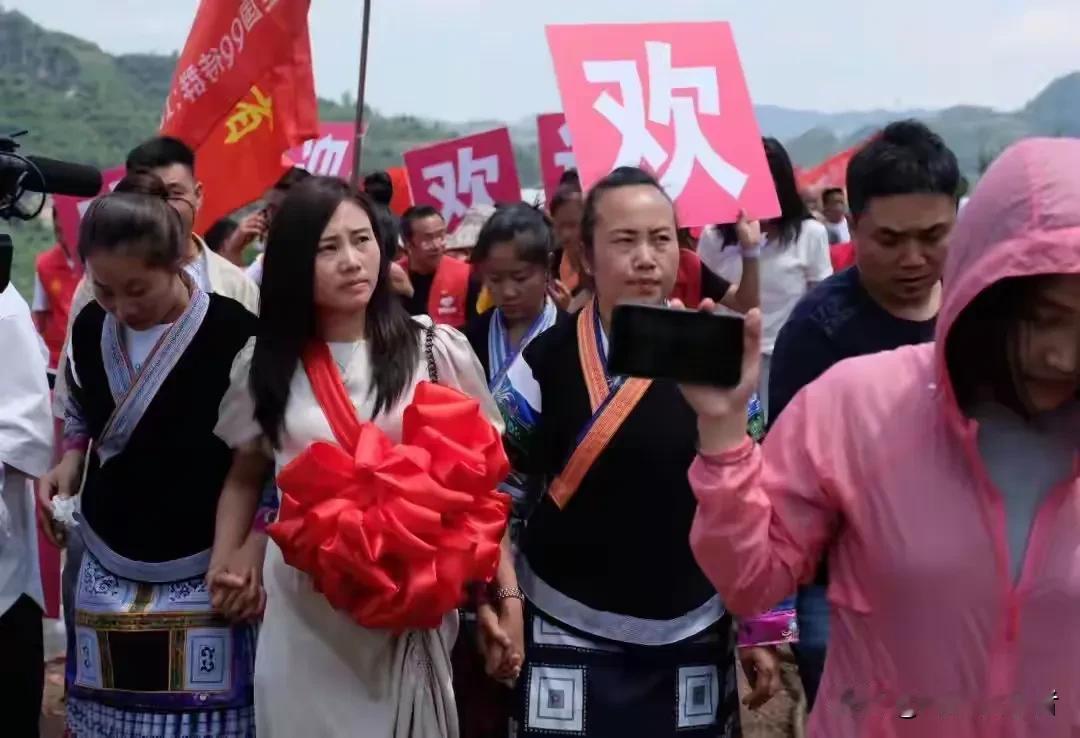 杨妞花，非常另类的女人，有勇有谋，抓住了迄今浮出水面，堪称第二鸡贼的人贩子余华英