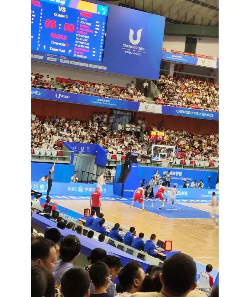 篮球运动这么普及为什么男篮不行啊
今天看的中国队VS波兰最后76:87主场优势还