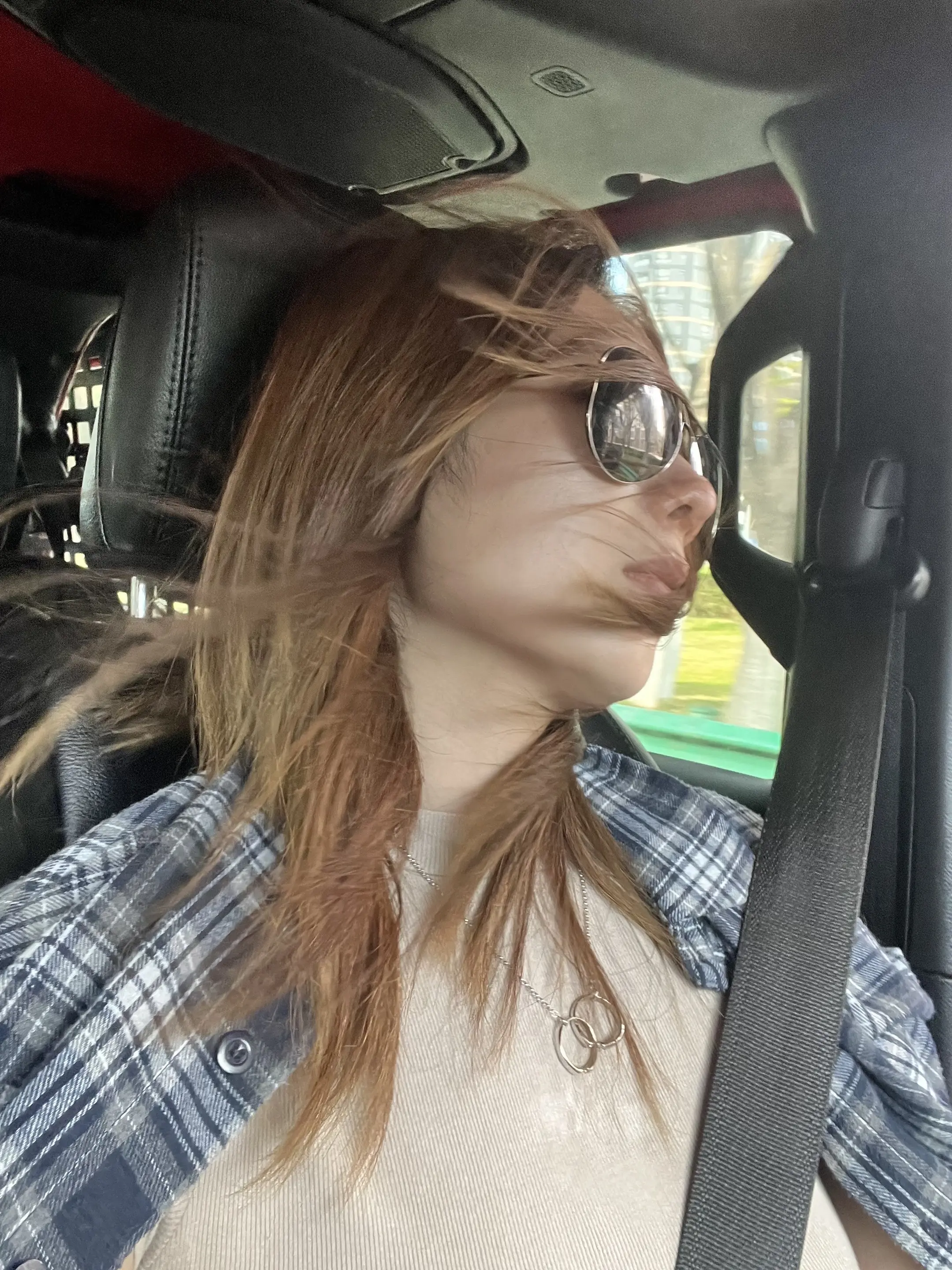 🕶️