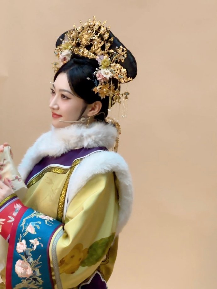 #景甜清宫美人妆#景甜清宫美人妆🈶我嘞个豆~我说甜甜好像从画上走出来的一样好美