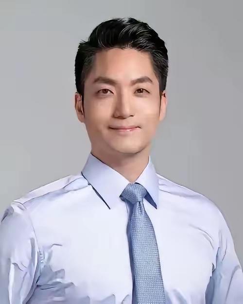 就在刚刚，台北市长蒋万安发表声明。

7月3日，针对特朗普接受专访时，再度声称台