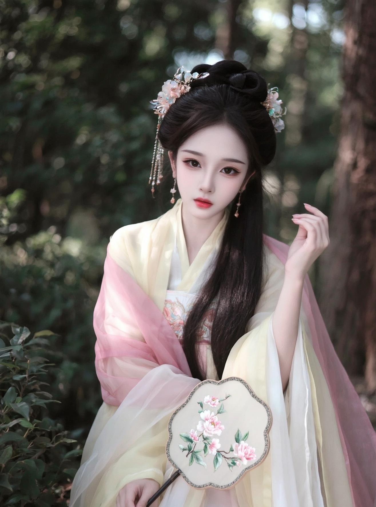 氛围感汉服妆造 古装清冷感 原创汉服计划 桂花汉服妆造 林间古风大片