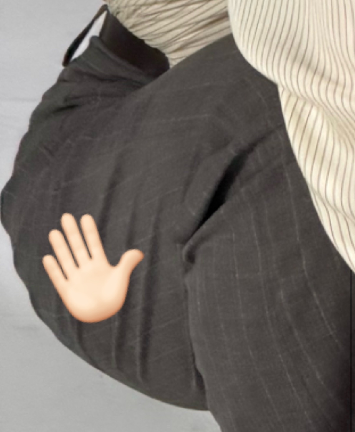 啪！ 