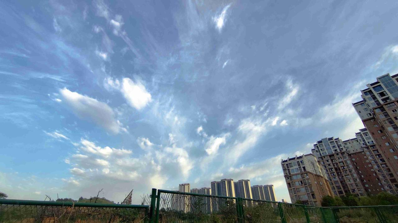 我的今日状态：😁轻松愉快
我这里的天气：☀️晴天