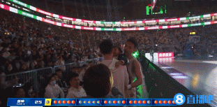 讲个笑话……
本土得分王进不了全明星……难道CBA全明星选人不看实力看名气？
两