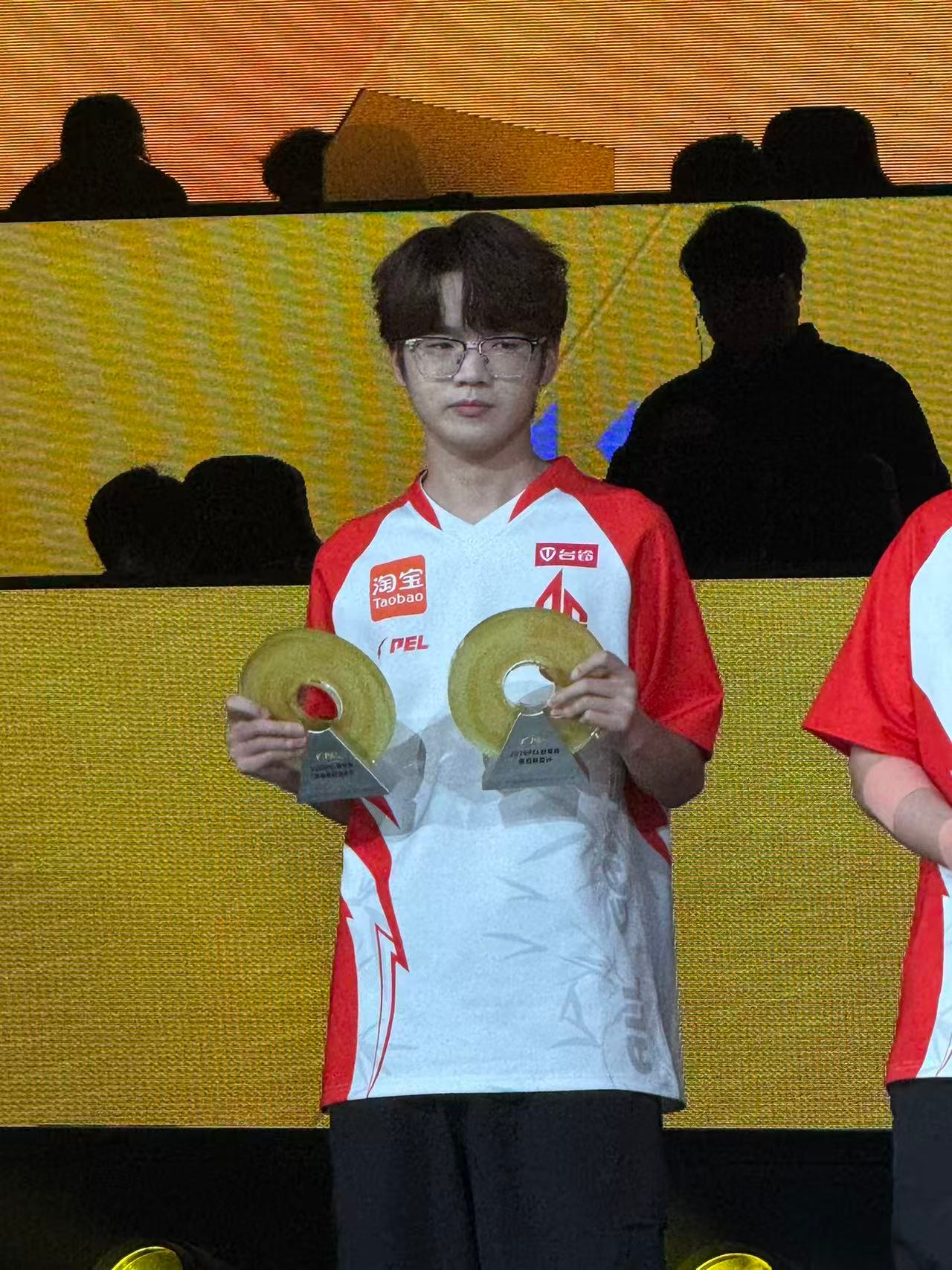 2026PEL春季常规赛荣誉颁奖每一份荣誉，都是对拼搏的最好嘉奖。想赢圈不住，季