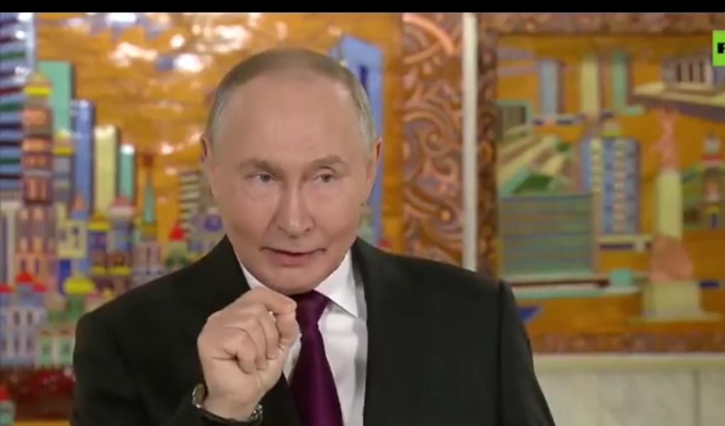 普京称:欧盟“好战分子”企图破坏乌克兰和平。

俄罗斯总统普京指责欧盟正试图阻挠