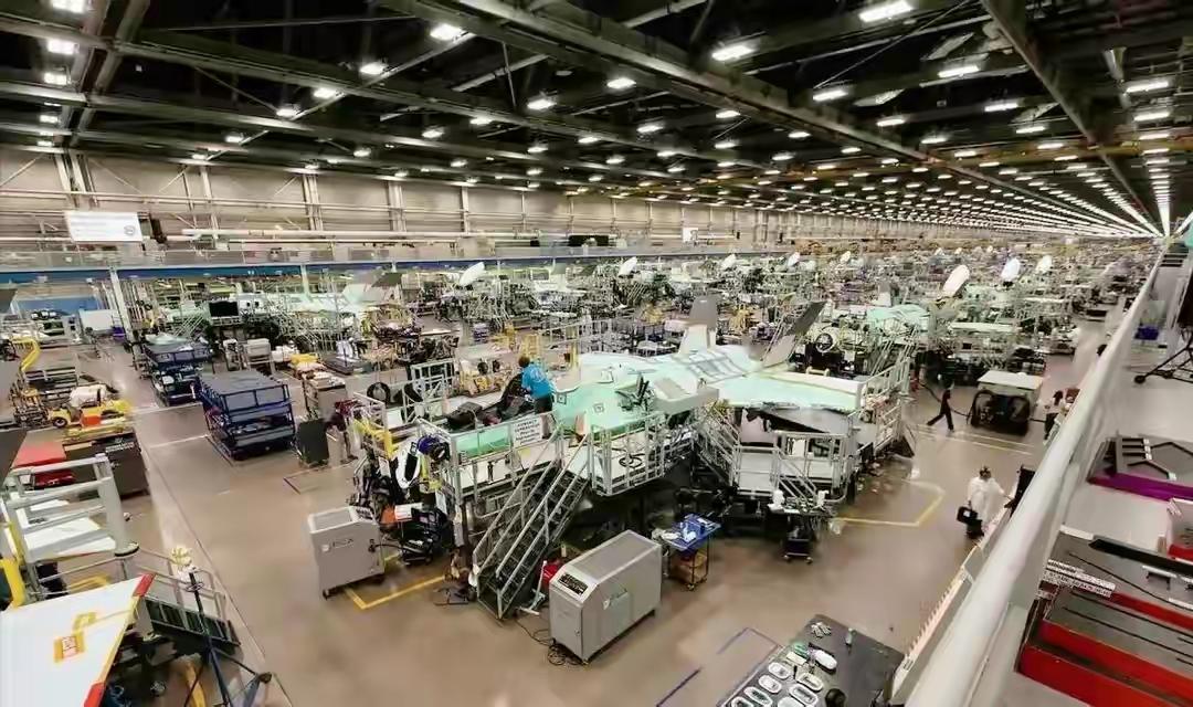 日本抗议后72小时，中方考虑终止现有合同，高市只有这一条路能走
茶杯里掀起的风暴