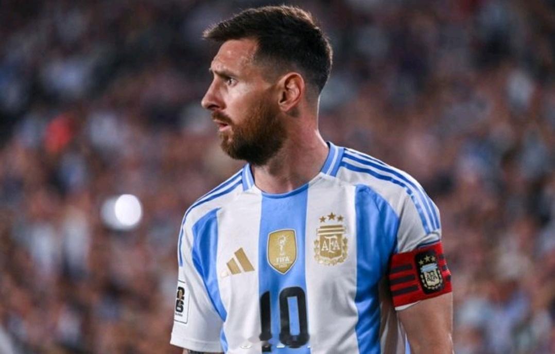 据《印度快报》报道，梅西的印度之行将于12月13日从加尔各答启程，当晚前往海德拉