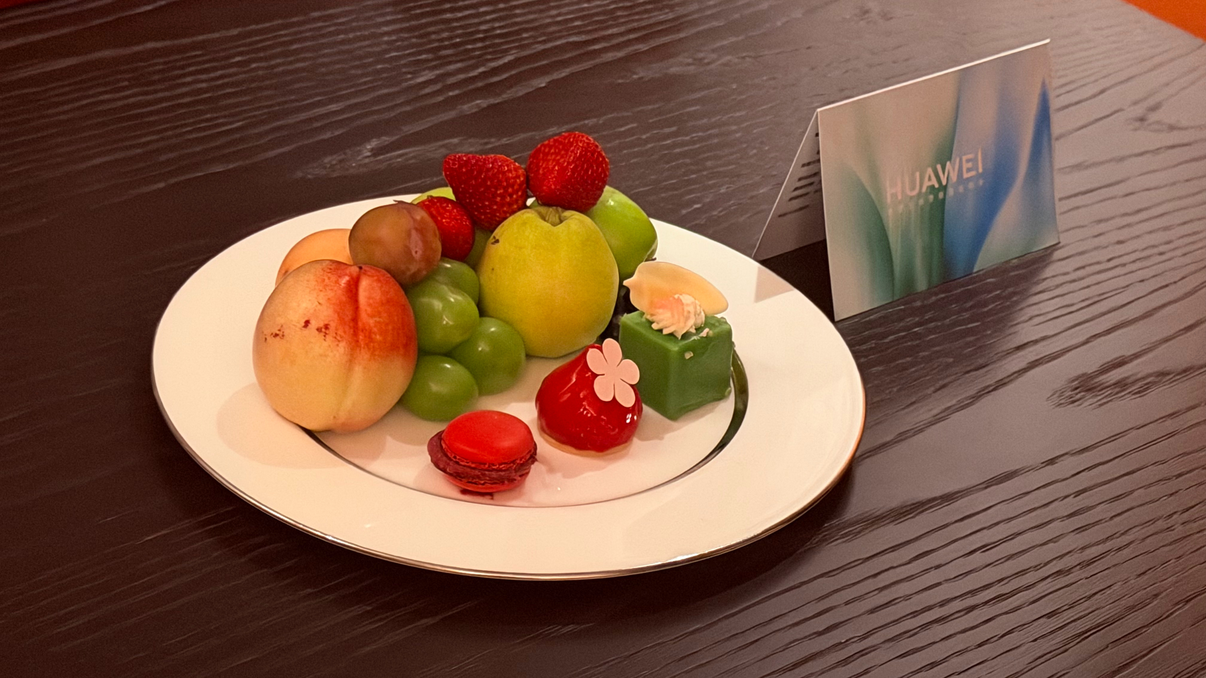 华为春季全场景新品发布会今天多款产品露面，下午两点半见！ 