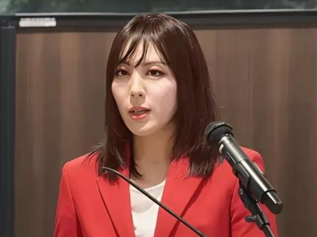 日本右翼发出“1亿日本人会跟中国拼命”式口号，胡锡进：替我带两句话给日本人！
