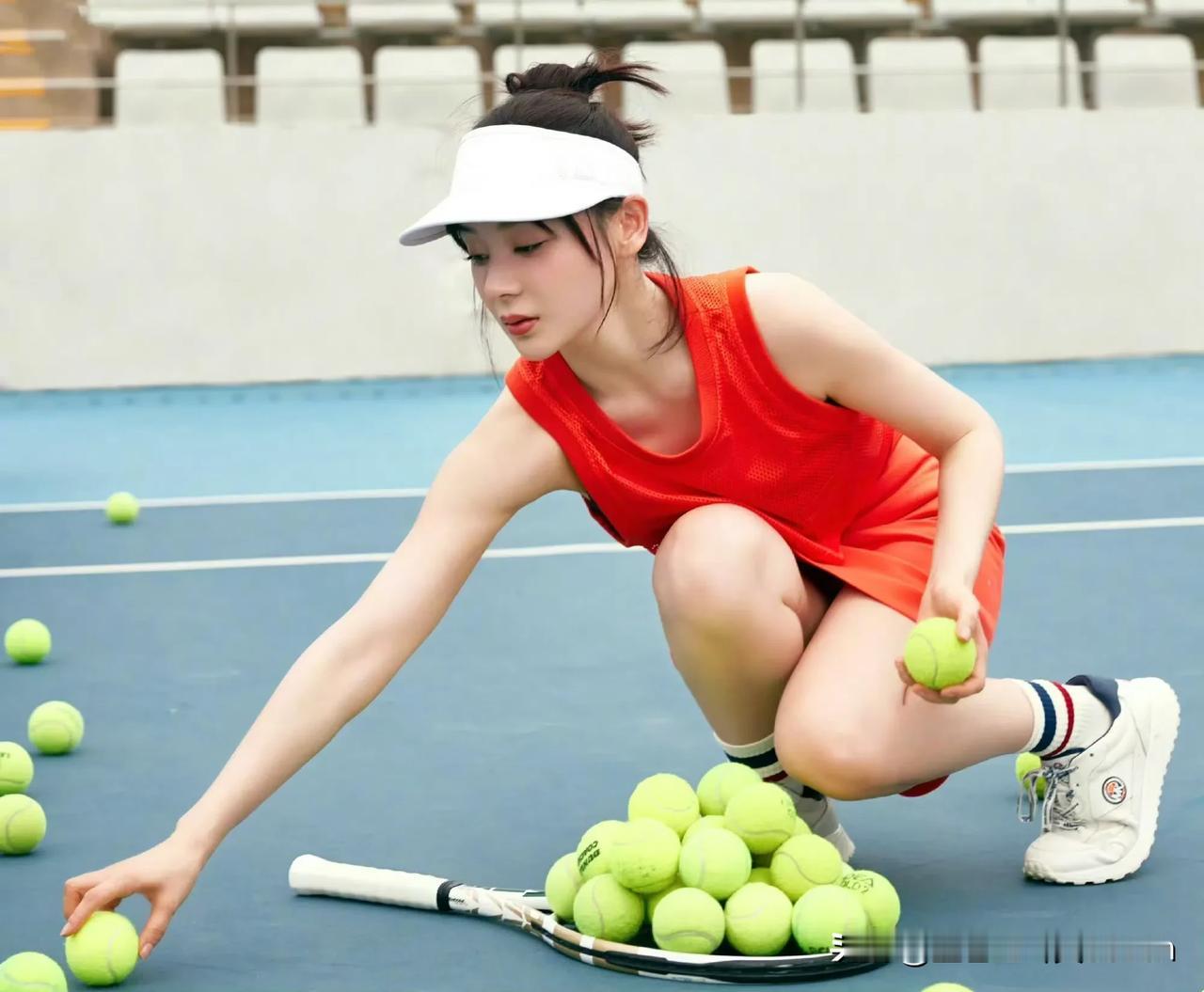 你觉得袁姗姗网球技术如何？