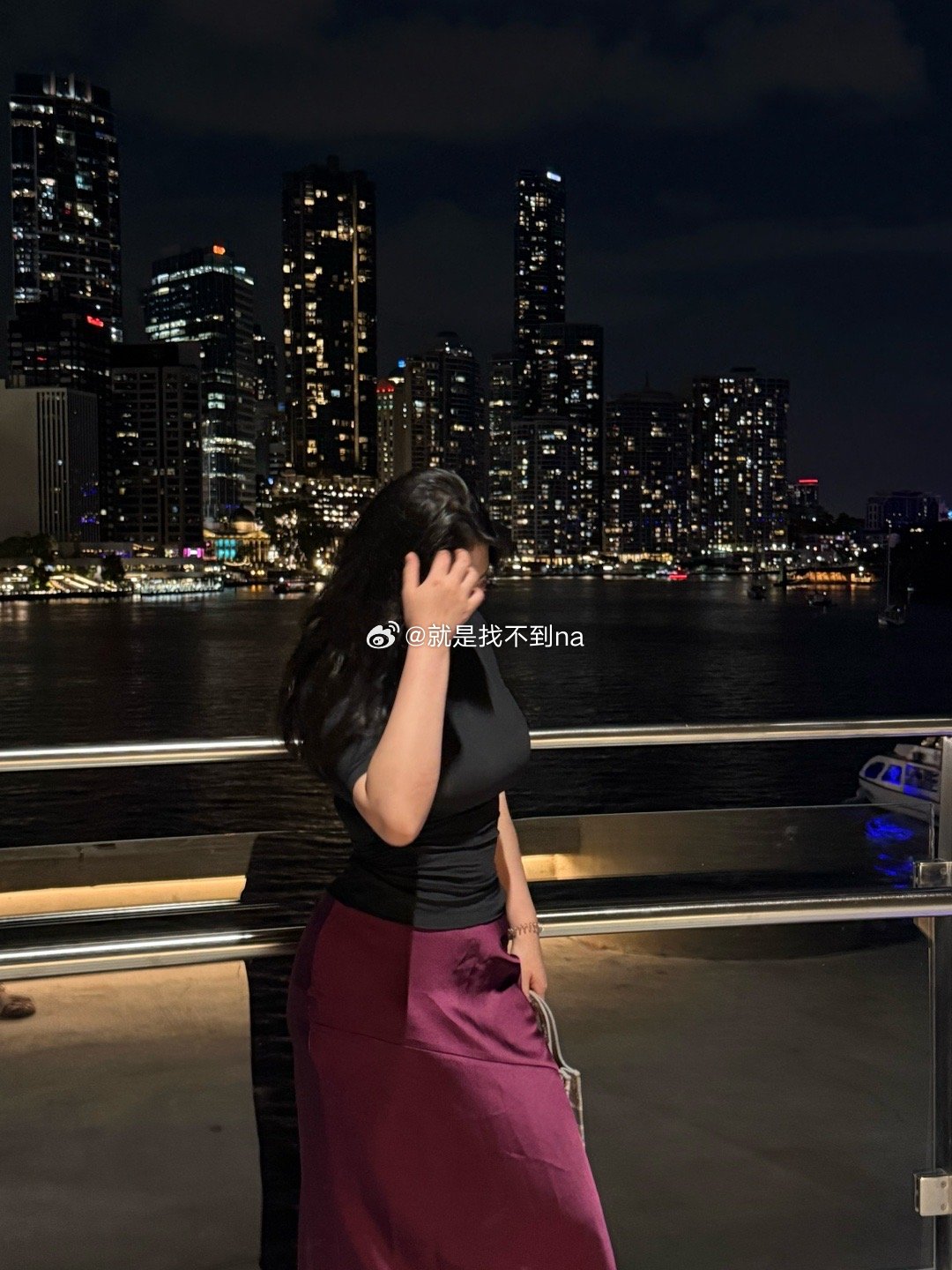 今年真的觉得心态一下就老了，看到在念书的学生 我现在会不自然的流露出来慈祥的表情