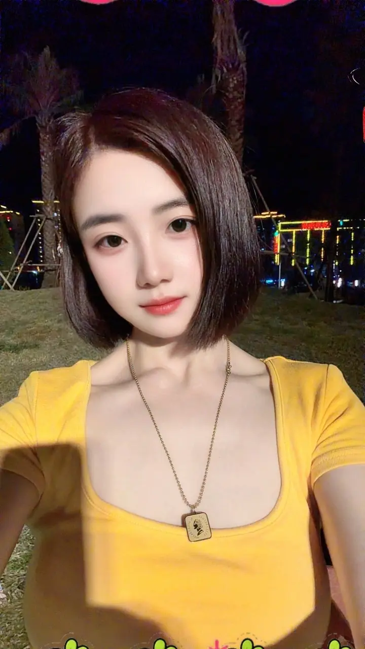 谁的QQ还在线？ 都说QQ比不上微信，可QQ承载着我们独有的青春，还有...