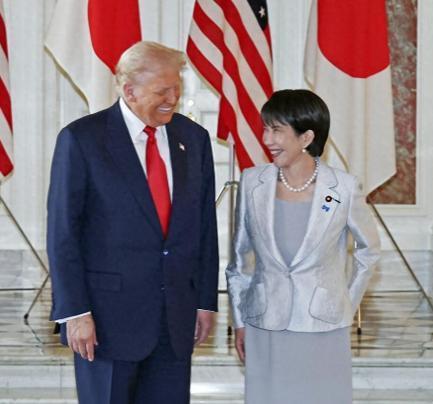 日本首相高市早苗这波表态太抢戏了。
 
此前白宫记者协会晚宴正办得热热闹闹，结果