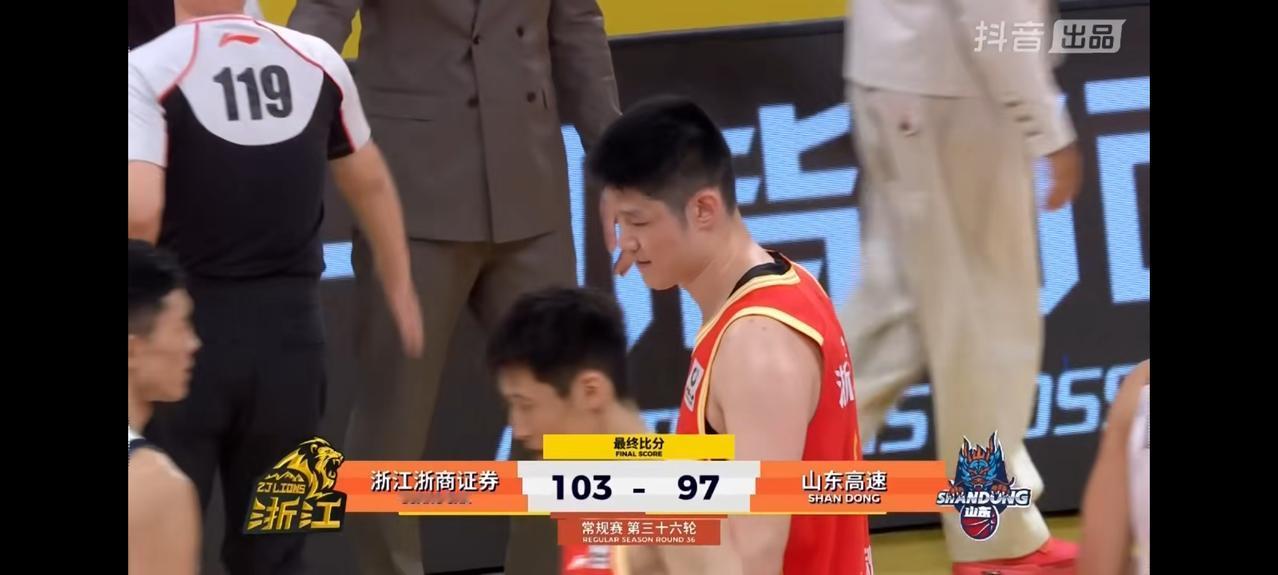 山东高速客场97：103惜败浙江浙商证券，错失绝佳进入前四的机会。CBA常规赛第