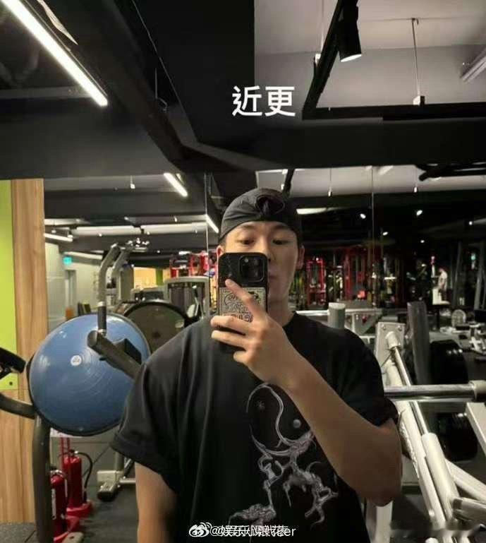 许光汉明日将退伍许光汉明天将退伍许光汉明日将退伍，可以，[嘻嘻][嘻嘻] ​​​