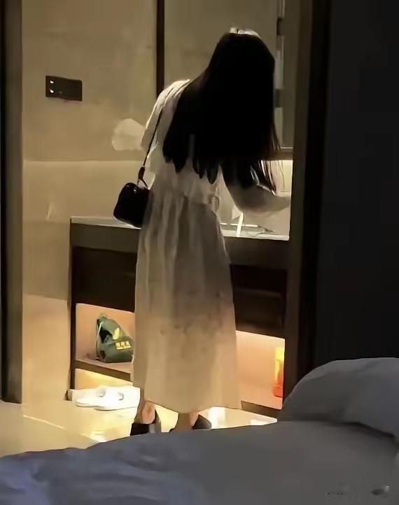 发现了吗？

当今婚外情泛滥，无外乎这四点：

精力过剩、道德失守，场所便利，渠