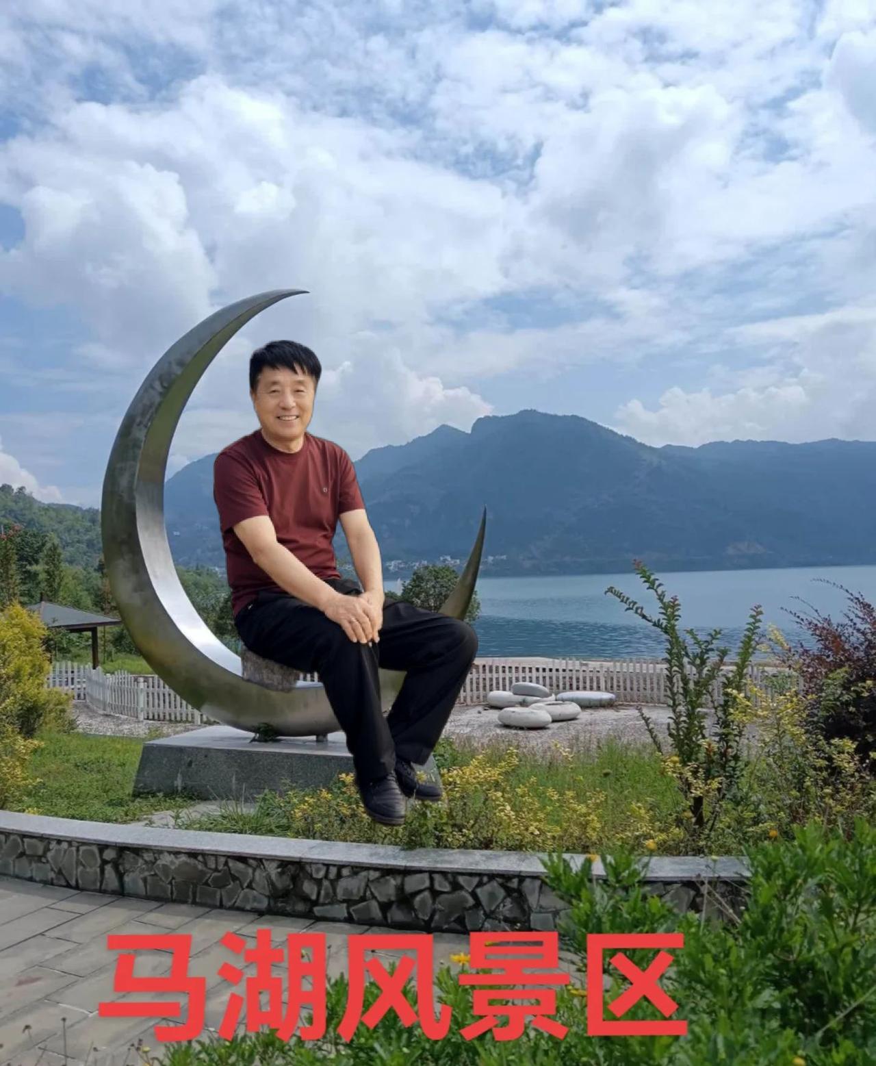 一首，无缘的情人，唱的撕心裂肺，献给大家请欣赏…