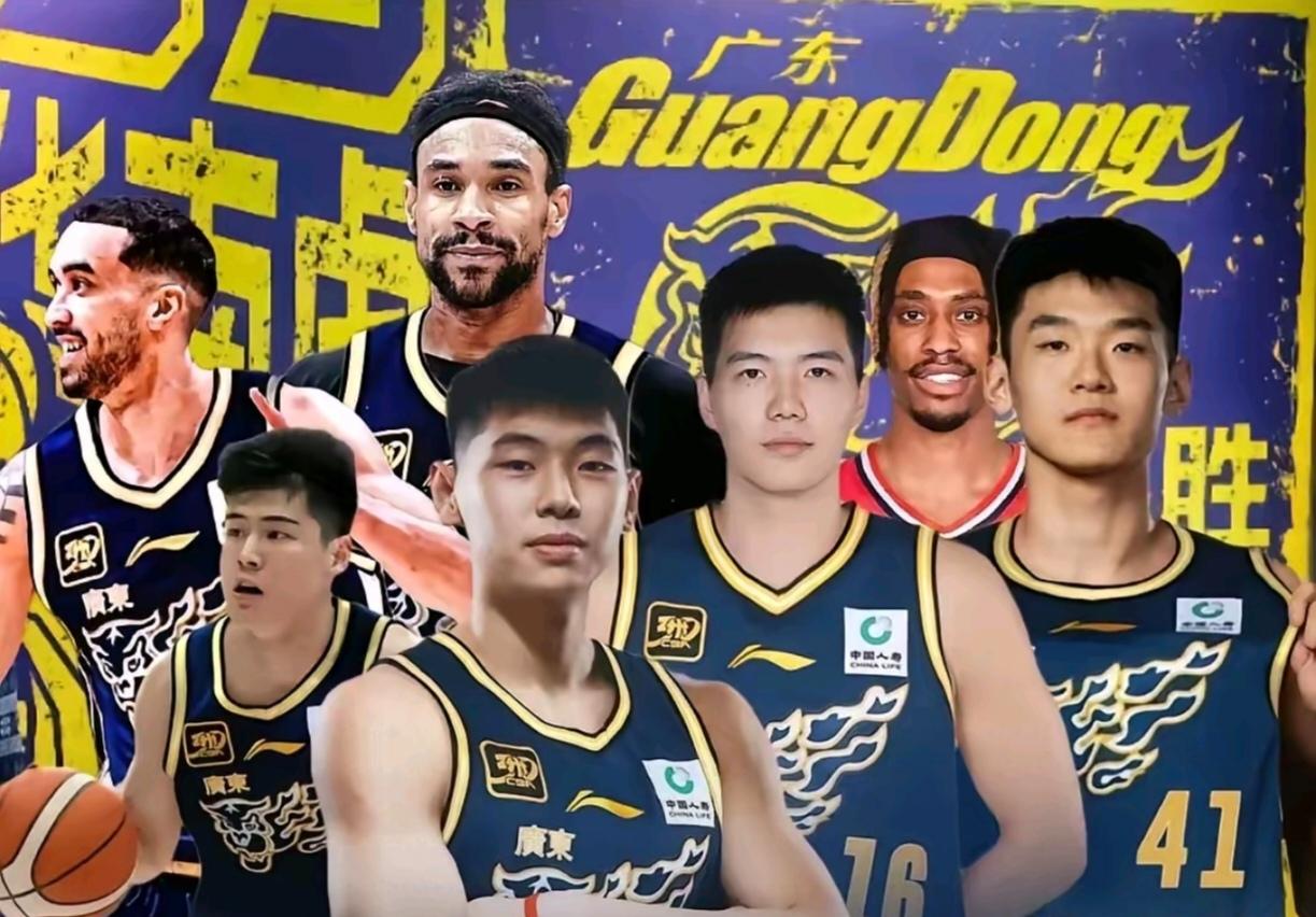 这是什么操作？广东队居然签了三个超级小外援，那他们引以为傲的后场双子星徐杰和胡明