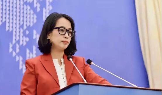 越南高层现在估计心里直发慌。
 
他怎么也想不到，7月12号美菲等14国刚把南海