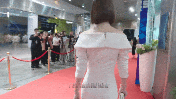 新闻女王2节奏 《新闻女王2》这节奏简直绝了，如疾风骤雨般紧凑，剧情层层推进毫无