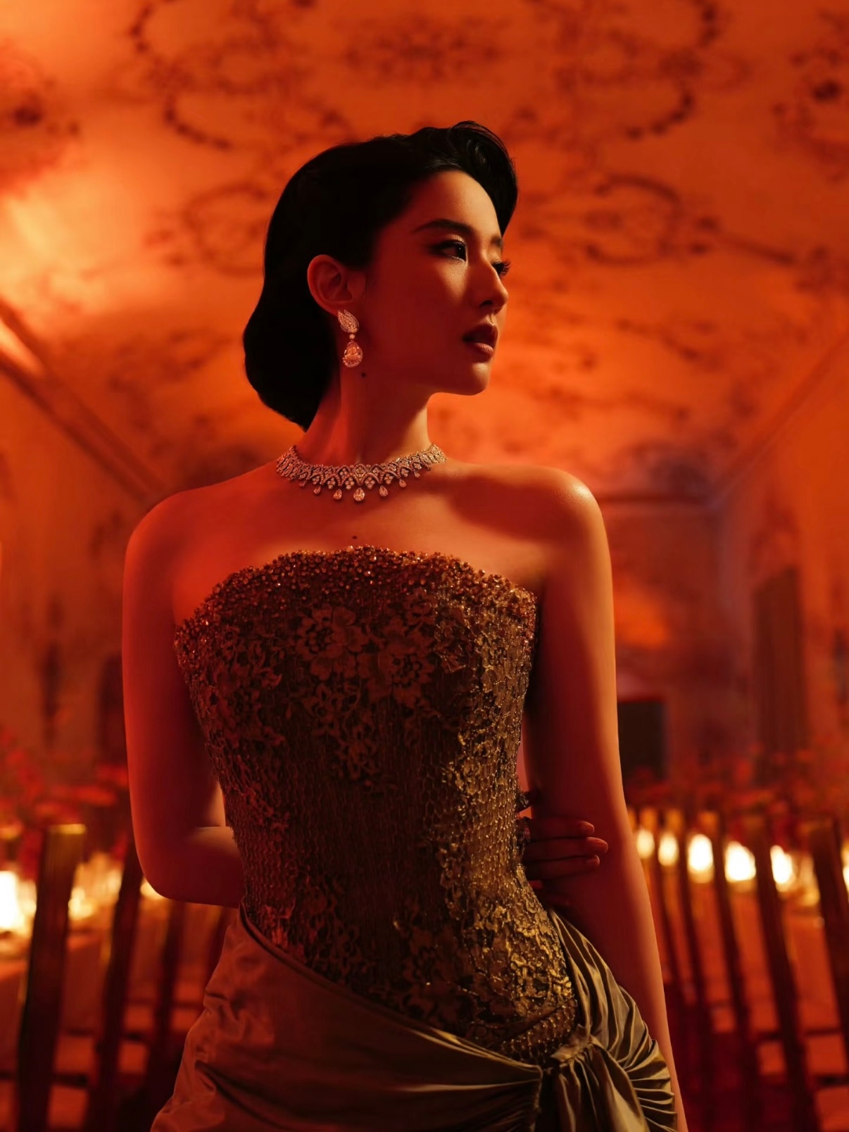 刘亦菲参加宝格丽活动的照片📸这几张美属我了！！！！简直宝格丽女王！就是每次戴那