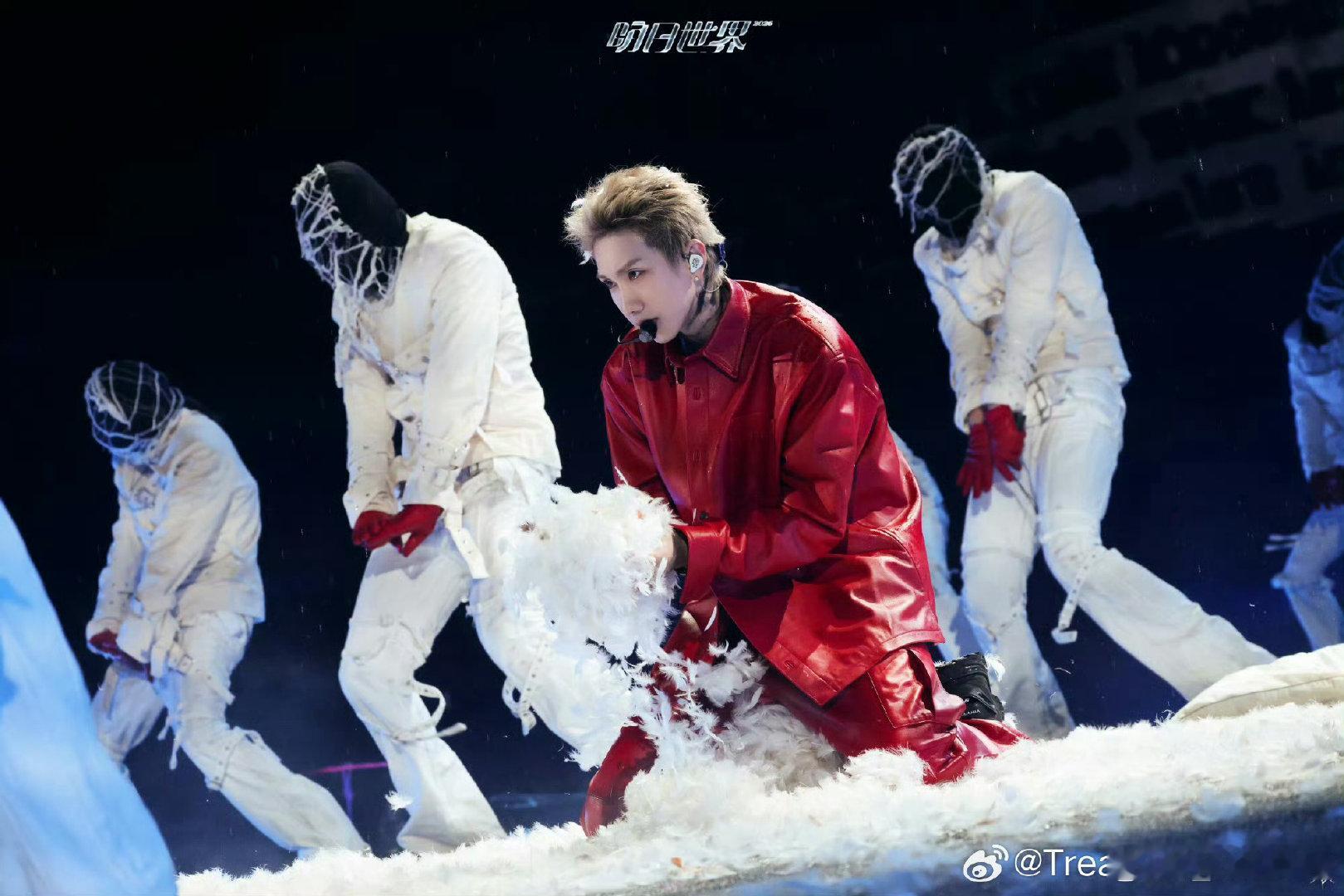 汪苏泷演唱会被冷暴力了汪苏泷被冷暴力了汪苏泷在演唱会上的互动太绝了，“被冷暴力了