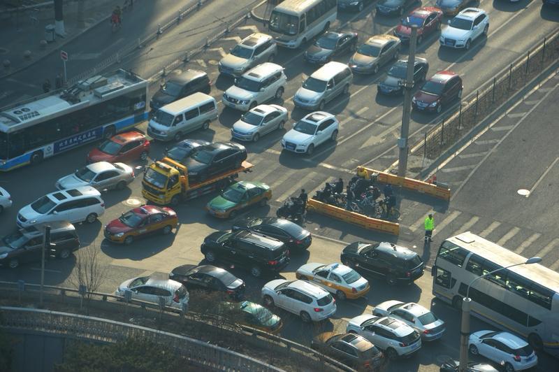 车轮上的生活肌理：汽车的日常实用价值

汽车早已超越交通工具属性，成为串联生活、