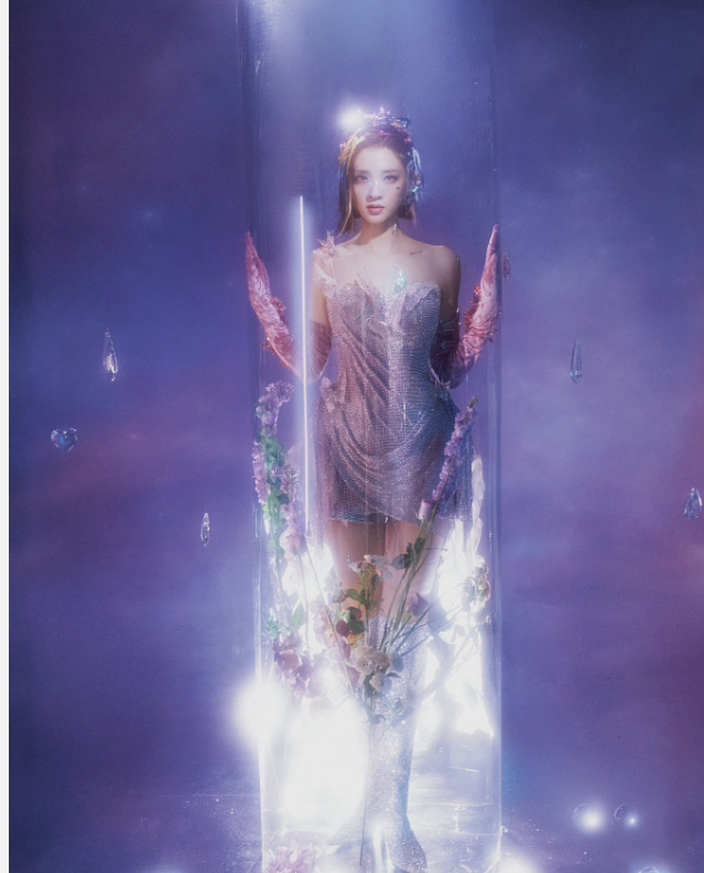 唐艺昕又美上热搜了！这次不是红毯，是在《心引力》舞台上一个"美人鱼摆尾"的动作，
