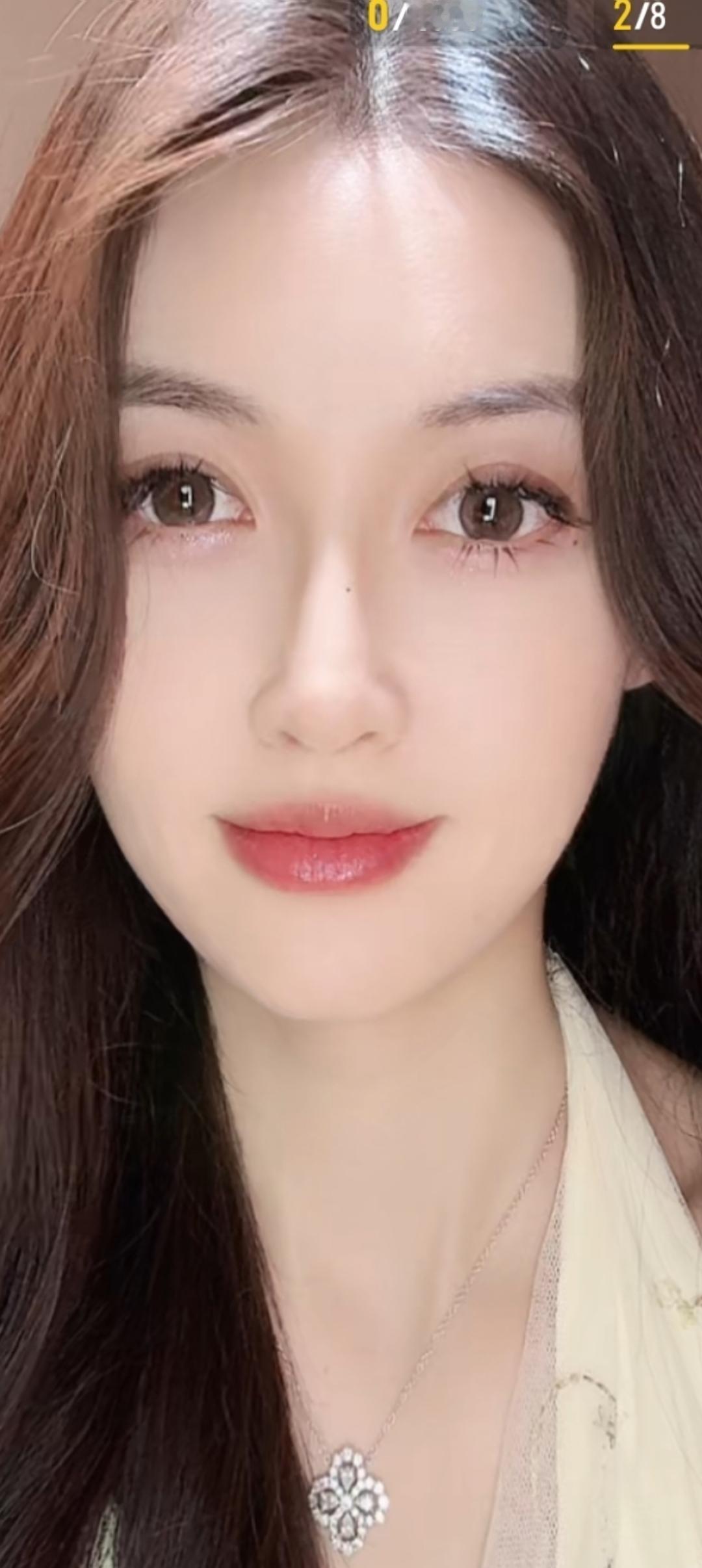 温柔甜美的少女，清新自然妆容，气质出众！🌸💄👗