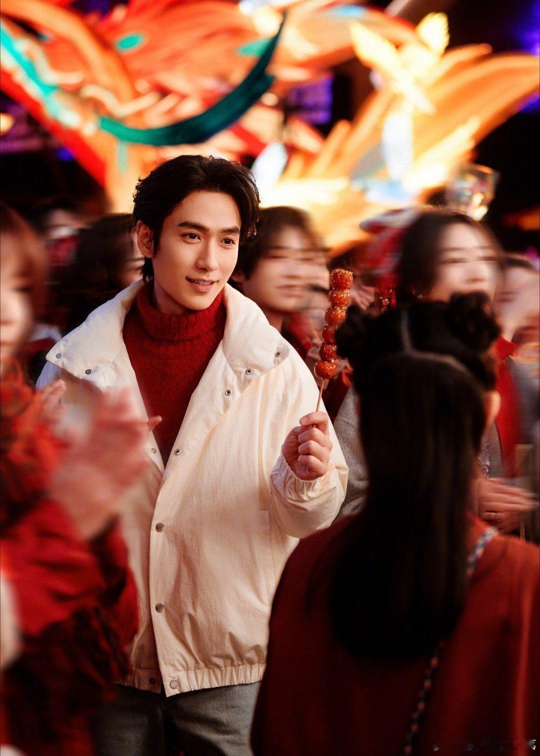 朱一龙视角串联起春晚武汉分会场   在春晚的武汉分会场，我们能够感受到朱一龙呈现