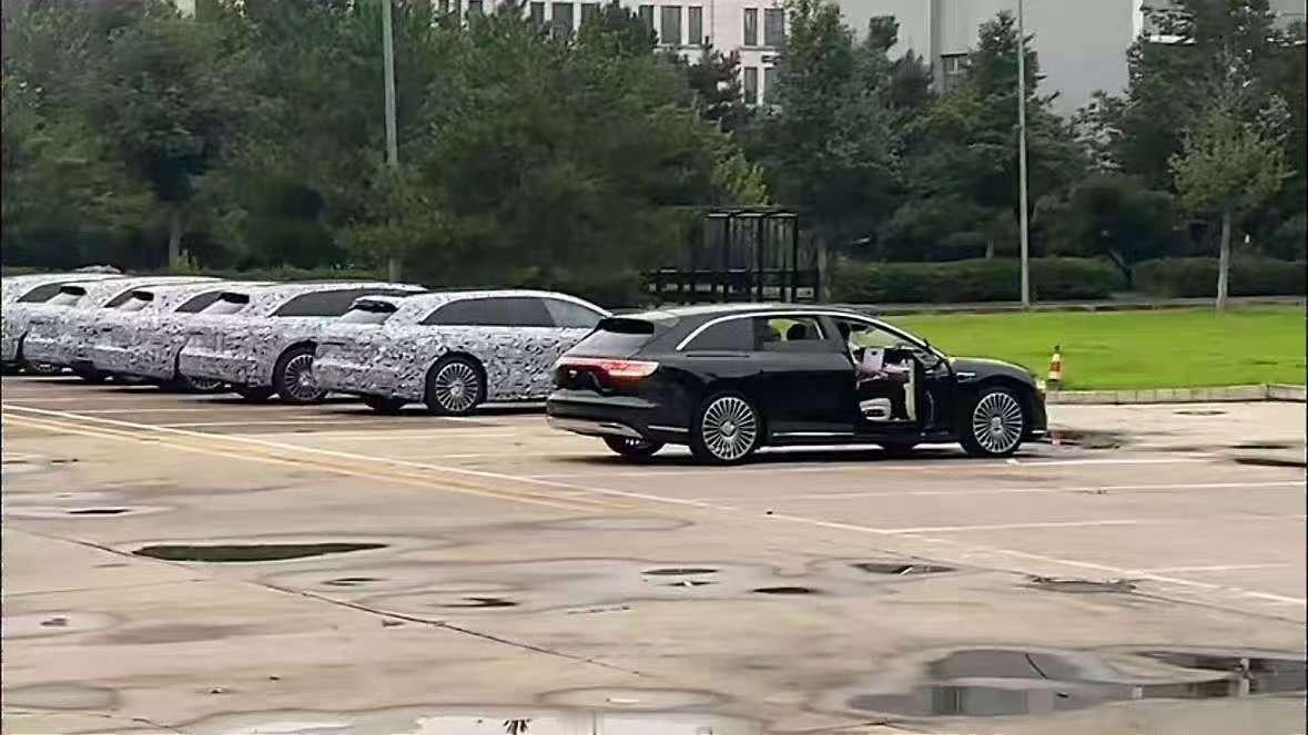 享界s9t 多准备点展车试驾车，很多人还没体会过旅行车，包括我[doge] ​​