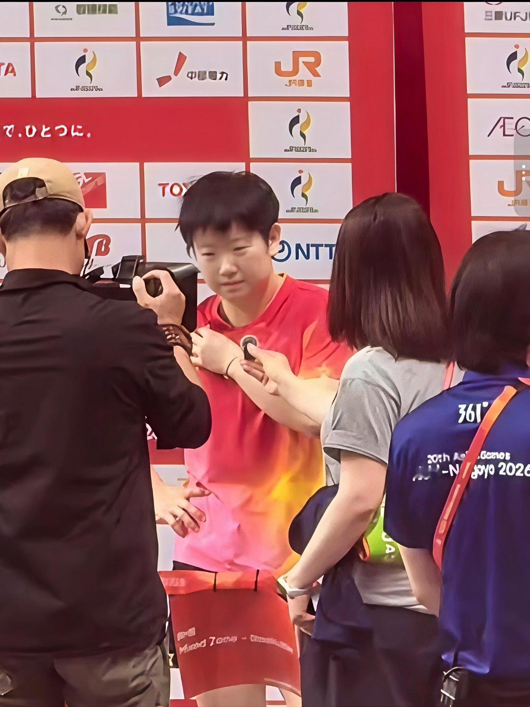 孙颖莎说我可能等不到下届亚运会了赛后听到这句话，心里瞬间酸涩又破防。亚运会赛程调
