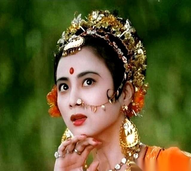 我要是李玲玉，我大概也会半开玩笑半认真地问我那犹太老公：
“万一咱俩离了，你这亿