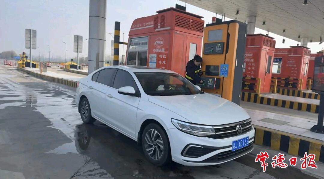 【S12安慈高速公路软基段完成路面改造恢复通车】12月18日10时18分，S12