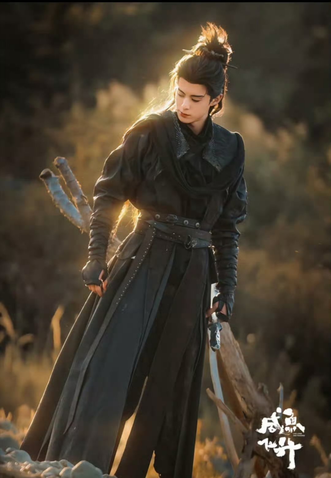 王鹤棣自曝拍戏搞小团体大家都来预约《咸鱼飞升》呀！期待我们宋潜机