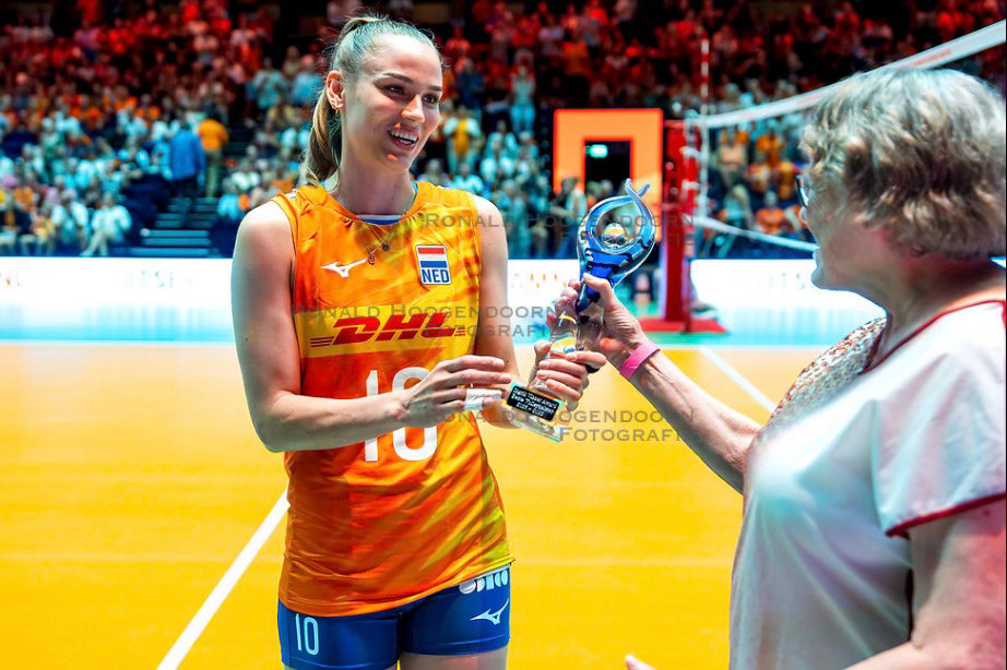 SarahvanAalen 第二座Ingrid Visser Award👑 