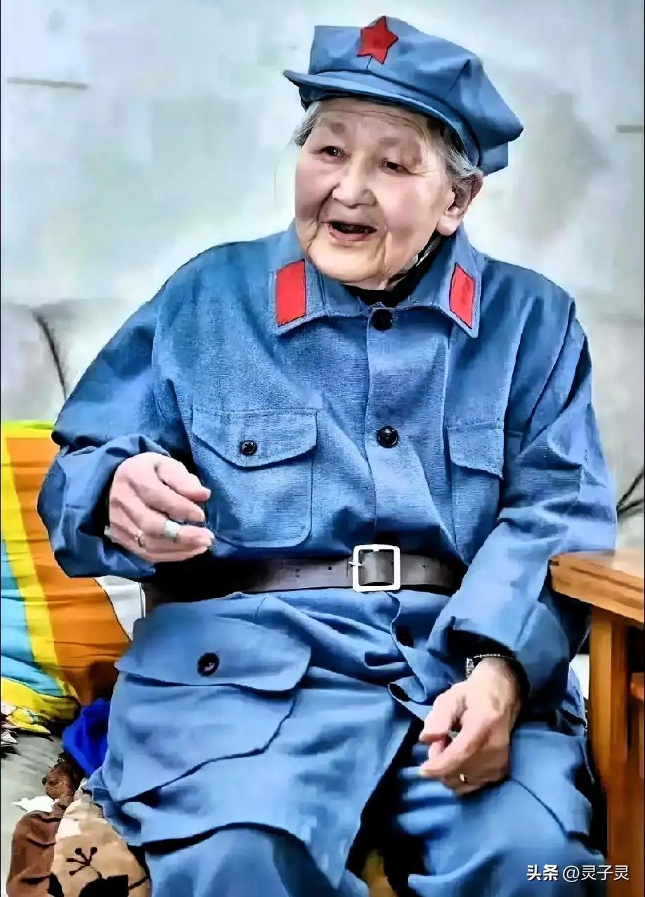 参加长征女红军，今日逝世进天堂。享年一百零五岁，革命精神万年长。
巾帼英雄王全英