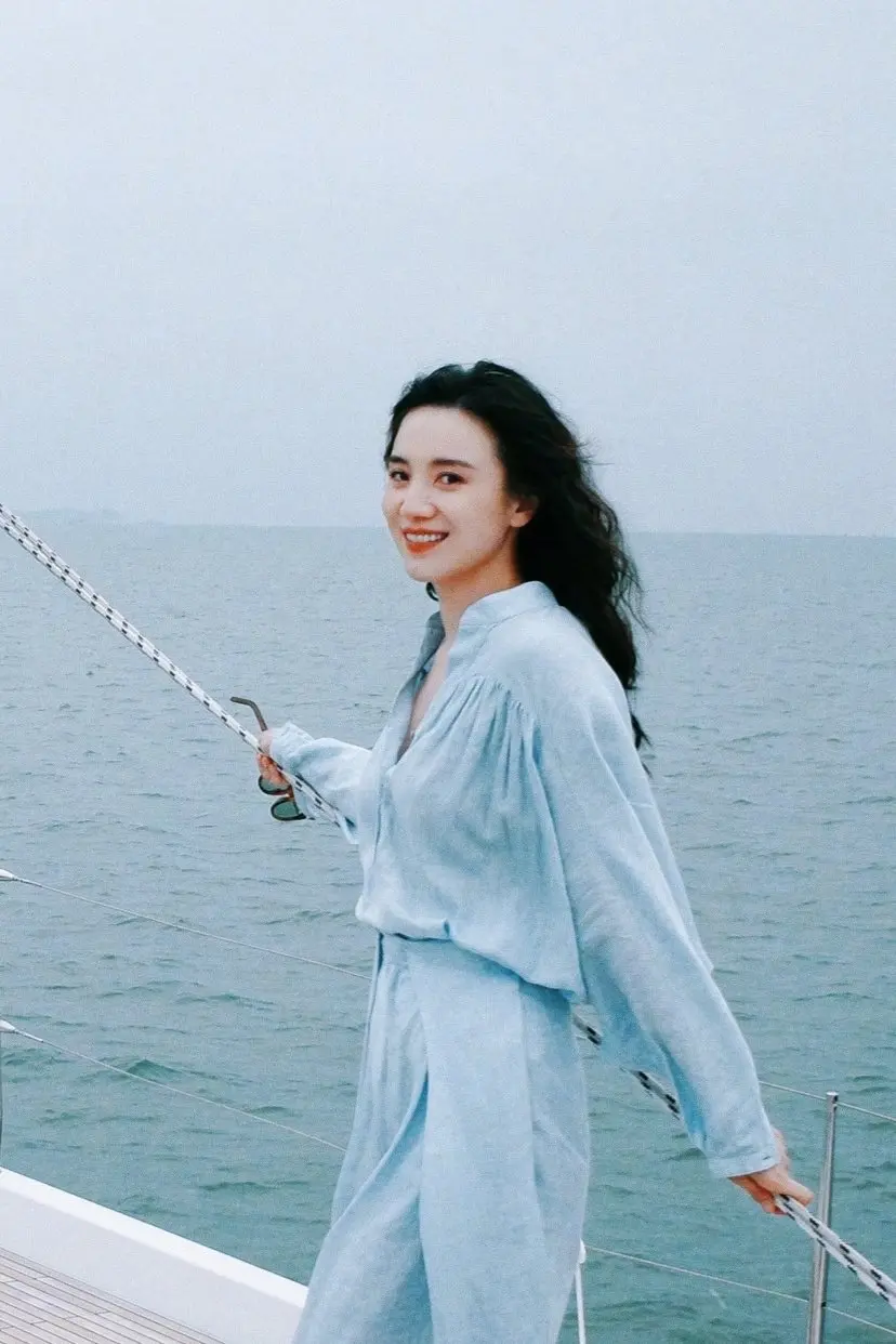 宋佳。