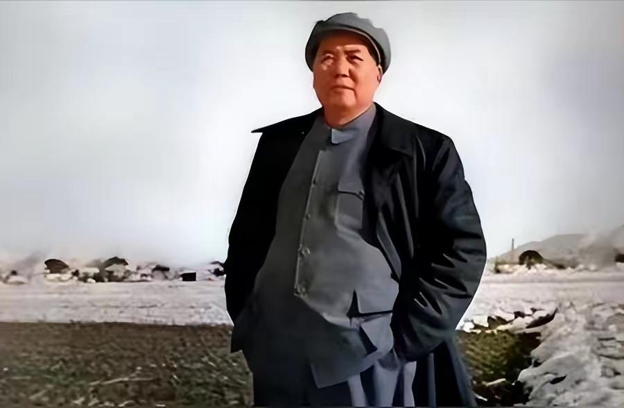 沙家店战役胜利后，毛主席满脸疲惫地对李银桥说：“你去想想办法，帮我搞一碗红烧肉，